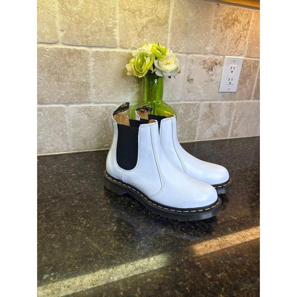 Dr. Martens 2976 White Chelsea Boots Women's Size 8 NEW